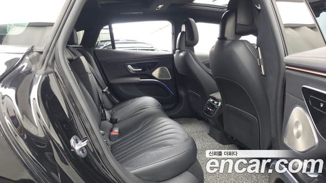 Mercedes-Benz EQS 2022 — ფოტო 28/32