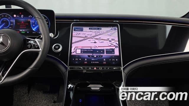 Mercedes-Benz EQS 2022 — ფოტო 16/32