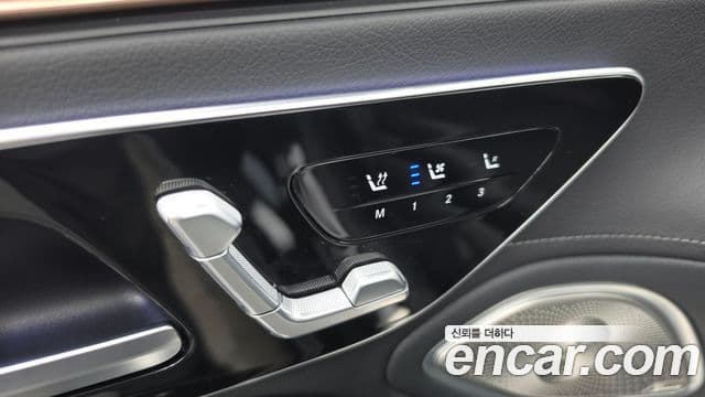 Mercedes-Benz EQS 2022 — ფოტო 30/32