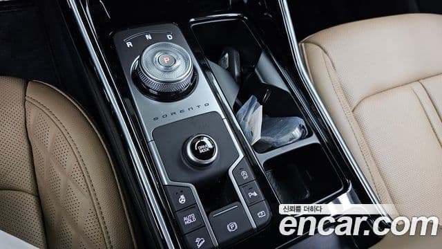 Kia Sorento 2024 — Фото 9/20