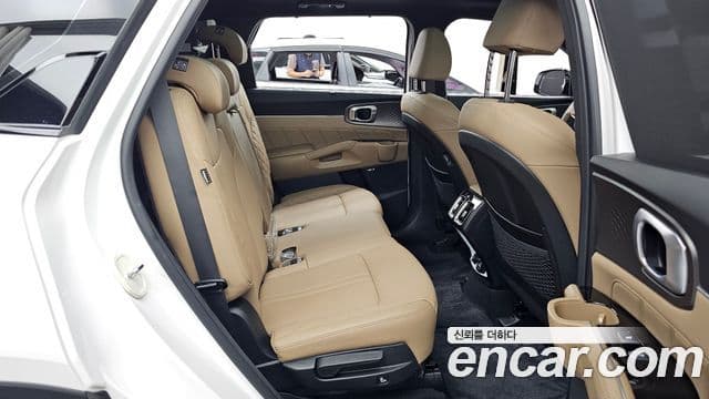 Kia Sorento 2024 — Фото 12/20