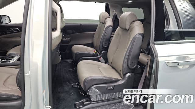 Kia Carnival 2024 — Фото 11/20