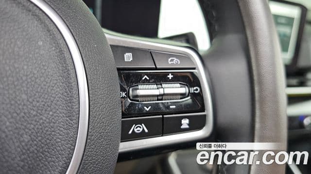 Kia Carnival 2024 — Фото 16/20