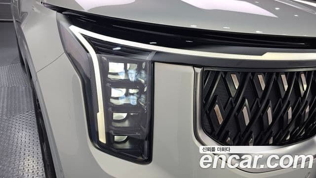 Kia Carnival 2024 — Şəkil 2/31