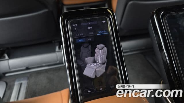 Toyota Alphard 2024 — Фото 19/20