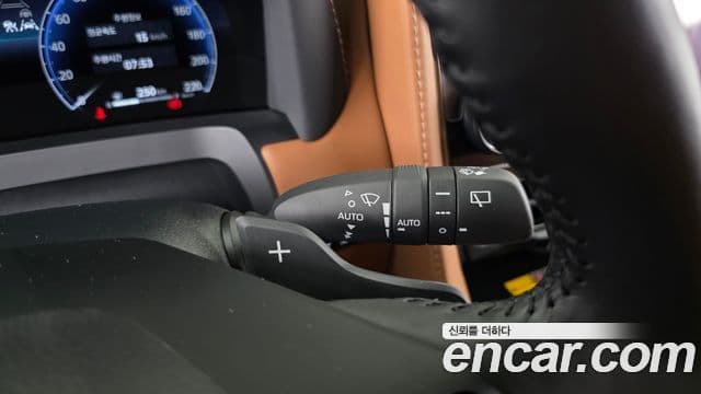 Toyota Alphard 2024 — Şəkil 19/40