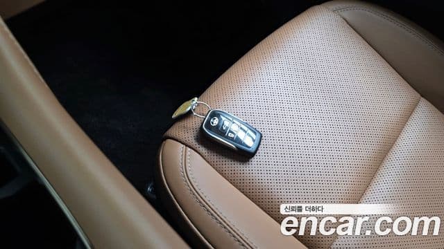 Toyota Alphard 2024 — Şəkil 38/40