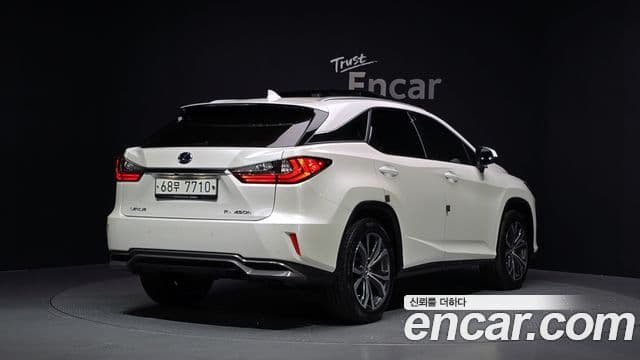 Lexus RX450h 2019 — Фото 2/20