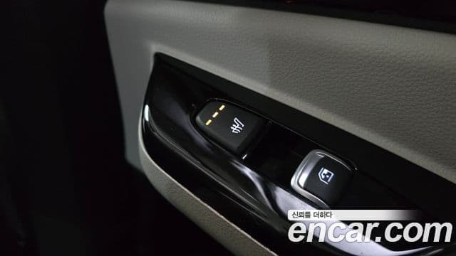 Kia Carnival 2023 — Фото 16/20