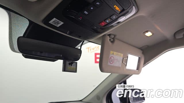 Kia Carnival 2023 — Фото 19/20