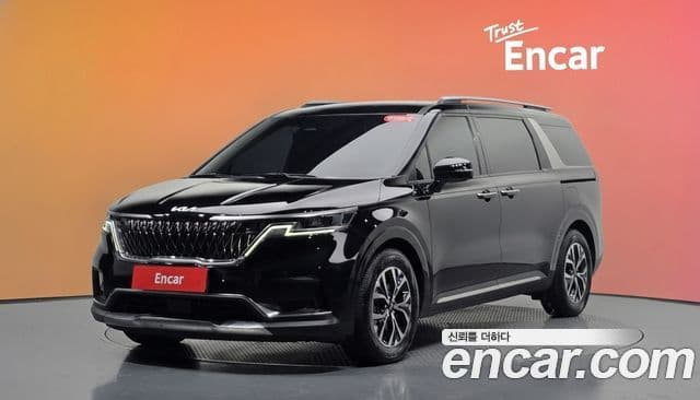 Kia Carnival 2023 — Фото 1/20