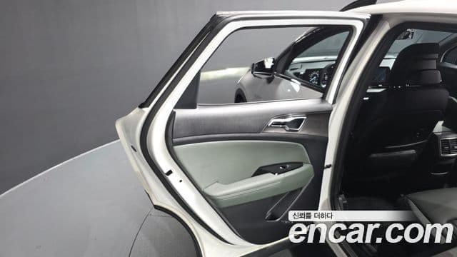 Kia Sportage 2024 — Photo 14/40