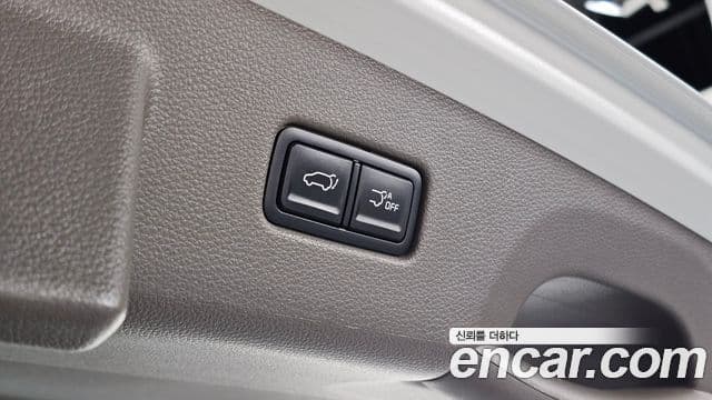 Kia Carnival 2023 — Фото 20/20