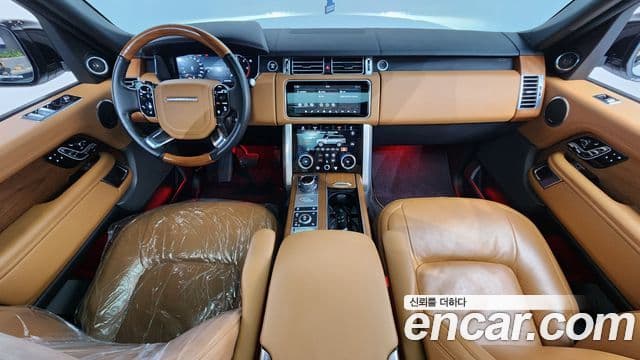 Land Rover Range Rover 2020 — Photo 36/40