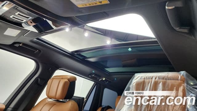 Land Rover Range Rover 2020 — Photo 16/40
