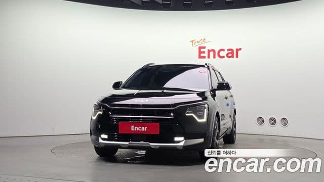 Kia Niro 2022 — Фото 3/20