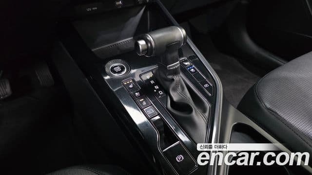 Kia Niro 2022 — Фото 9/20