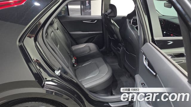 Kia Niro 2022 — Фото 11/20