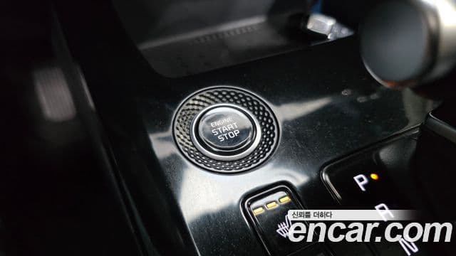 Kia Niro 2022 — Фото 20/20