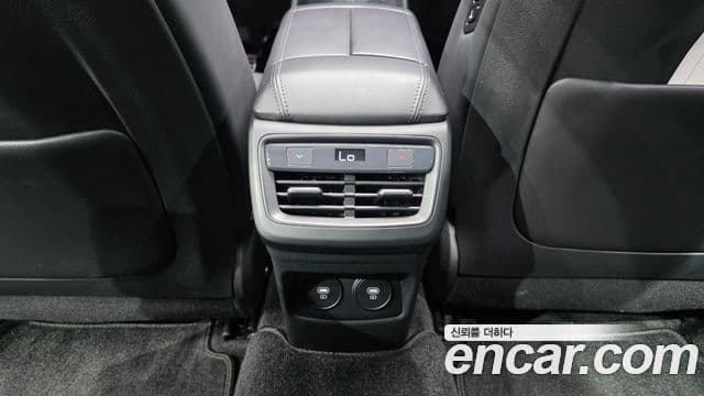 Kia K8 2025 — Şəkil 16/39