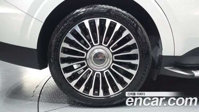 Kia Carnival 2024 — Photo 8/20