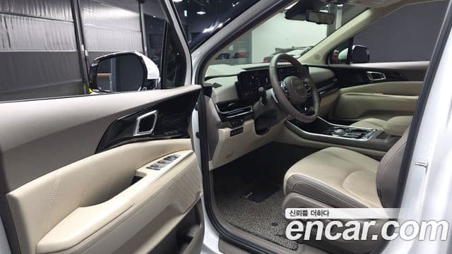 Kia Carnival 2024 — Photo 13/20