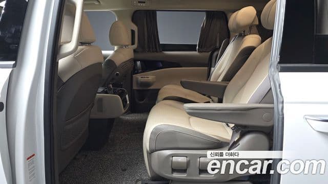 Kia Carnival 2024 — Photo 11/20