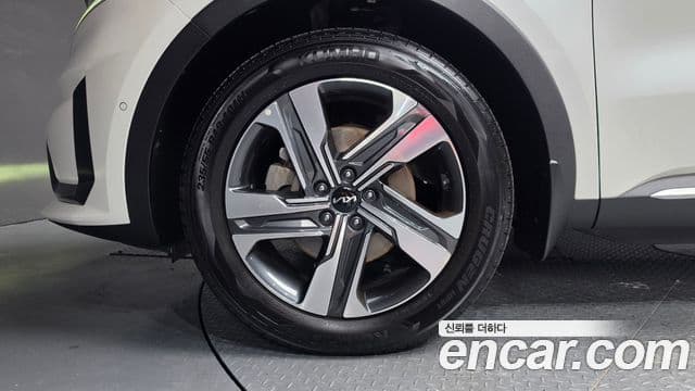 Kia Sorento 2021 — Фото 5/20