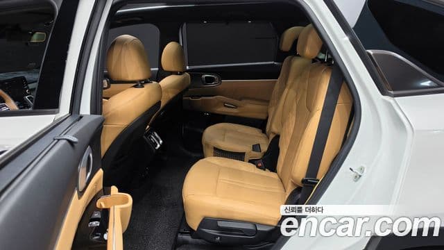 Kia Sorento 2021 — Фото 11/20
