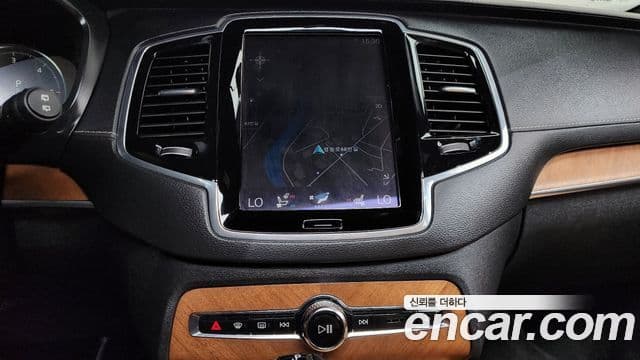 Volvo XC90 2019 — Фото 13/20