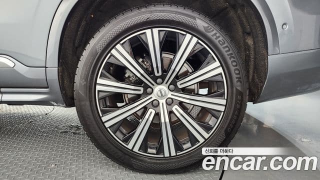 Volvo XC90 2019 — Şəkil 19/35