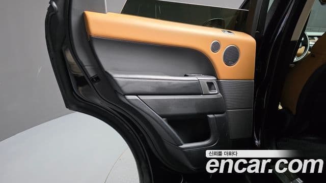 Land Rover Range Rover Sport 2021 — ფოტო 31/34