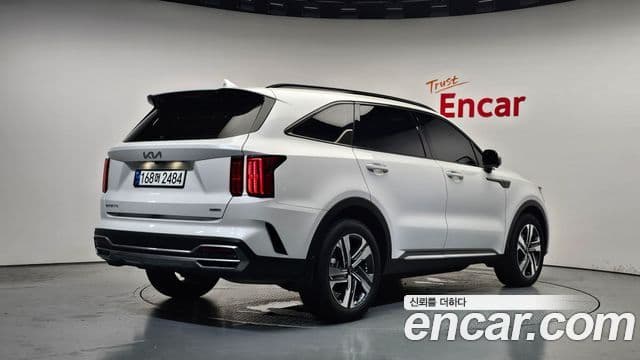 Kia Sorento 2023 — Фото 2/20