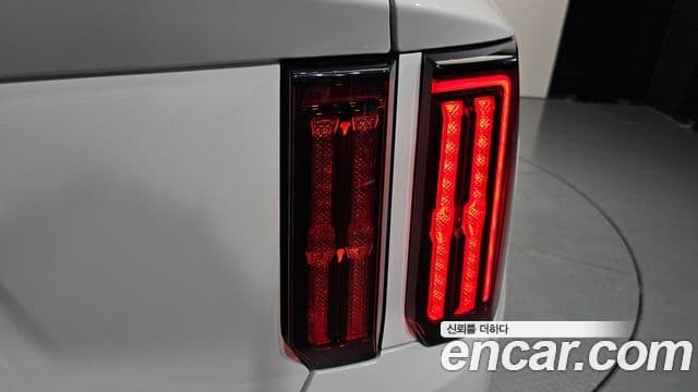 Kia Sorento 2023 — Şəkil 23/38