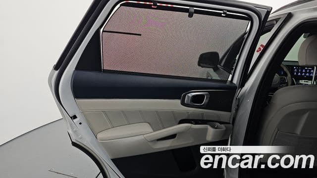 Kia Sorento 2023 — Şəkil 24/38