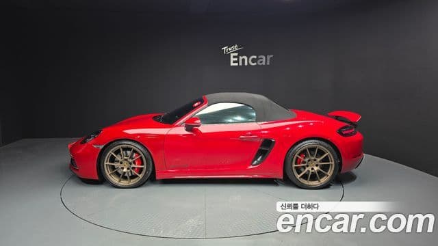 Porsche 718 Boxster 2021 — ფოტო 29/30