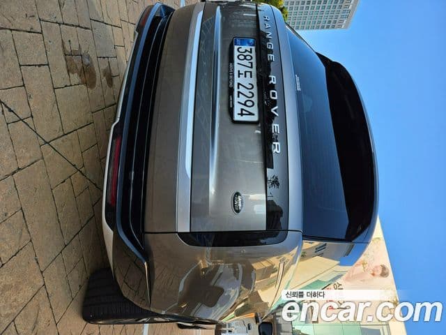 Land Rover Range Rover 2023 — Photo 11/19