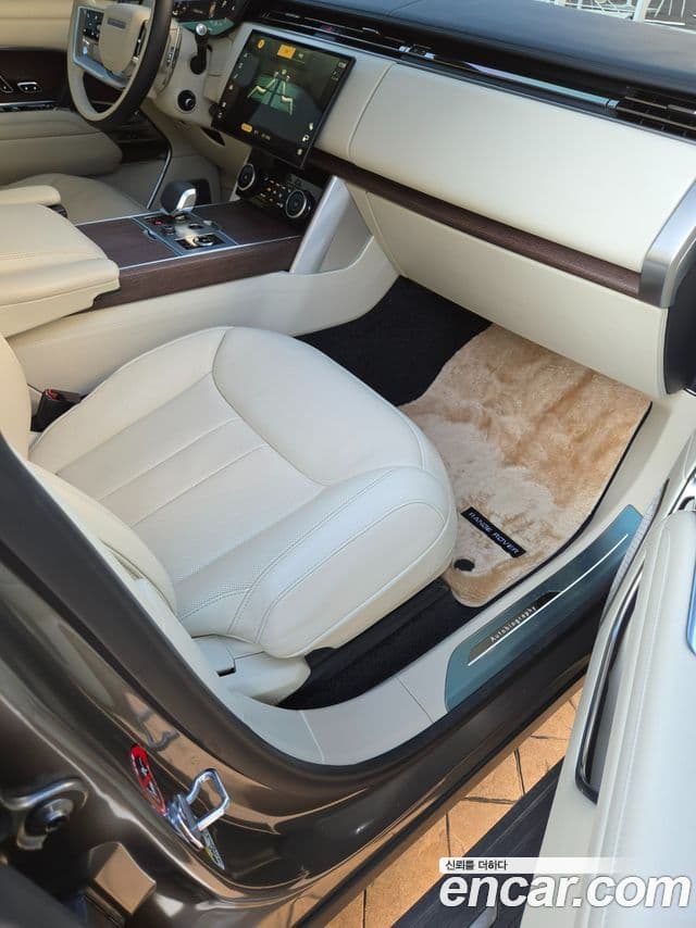Land Rover Range Rover 2023 — Photo 3/19