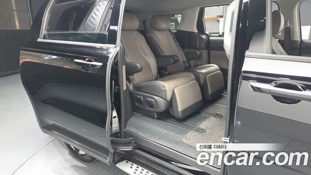 Kia Carnival 2024 — Фото 12/20