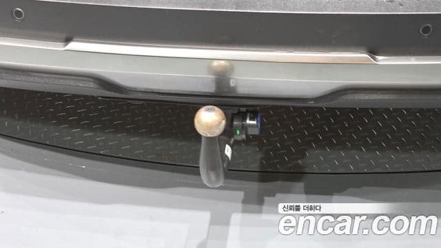 Kia Carnival 2024 — ფოტო 25/31