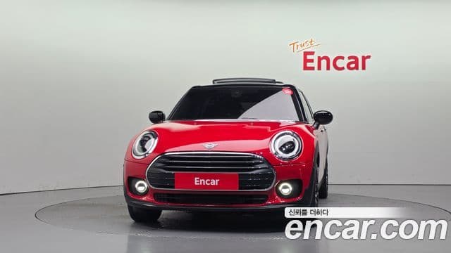 Mini Cooper Clubman 2023 — Фото 3/20