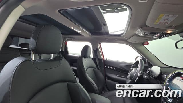 Mini Cooper Clubman 2023 — Фото 20/20