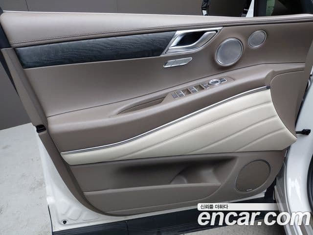 Genesis GV80 2022 — Photo 21/32