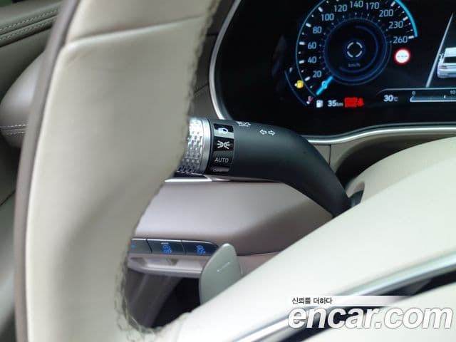 Genesis GV80 2022 — Photo 26/32