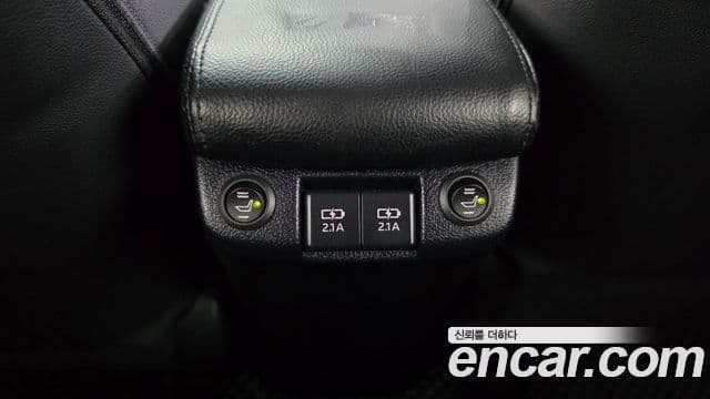 Toyota Prius 2022 — ფოტო 7/30