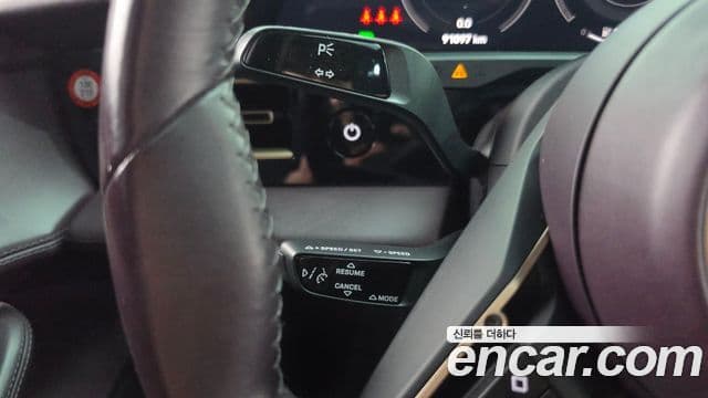 Porsche Taycan 2020 — Photo 24/36