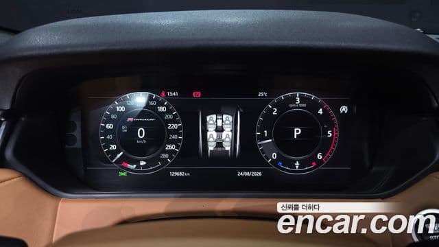 Land Rover Range Rover Velar 2018 — Фото 7/20
