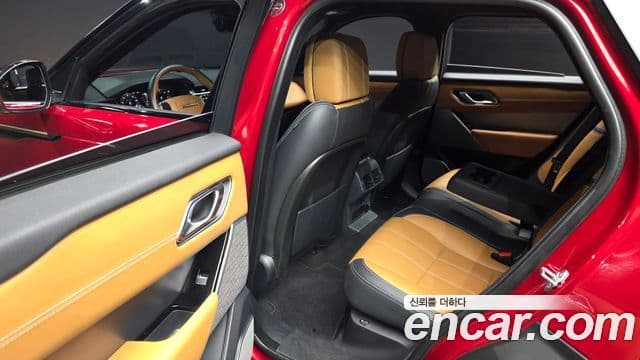 Land Rover Range Rover Velar 2018 — Фото 13/20