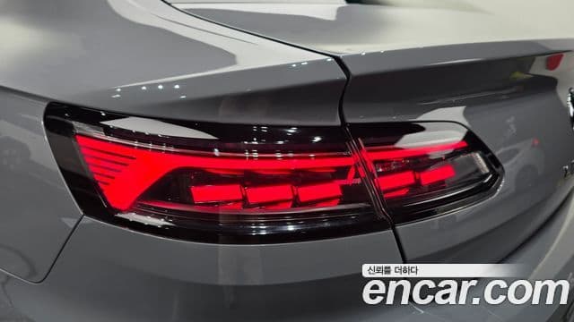 Volkswagen Arteon 2023 — Photo 18/31