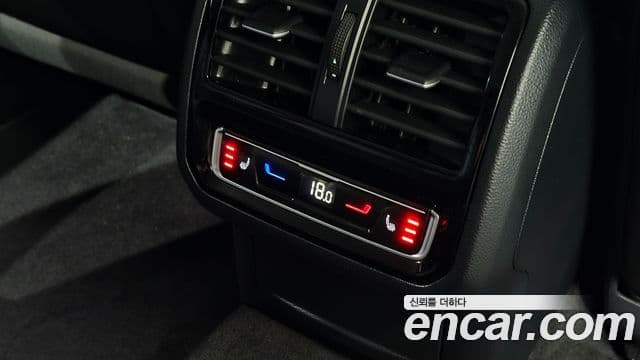 Volkswagen Arteon 2023 — Photo 11/31